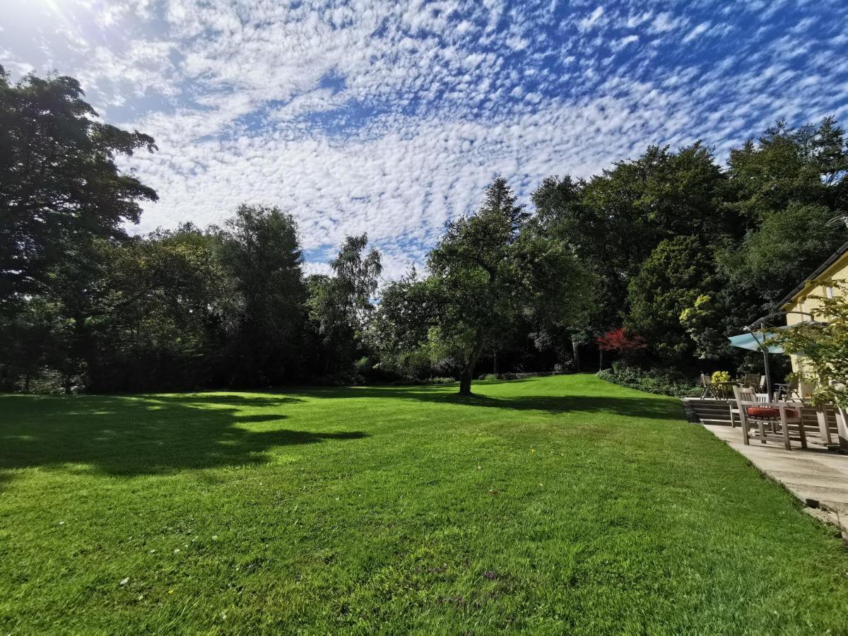 Ty Mawr Country Hotel & Restaurant Carmarthen Buitenkant foto