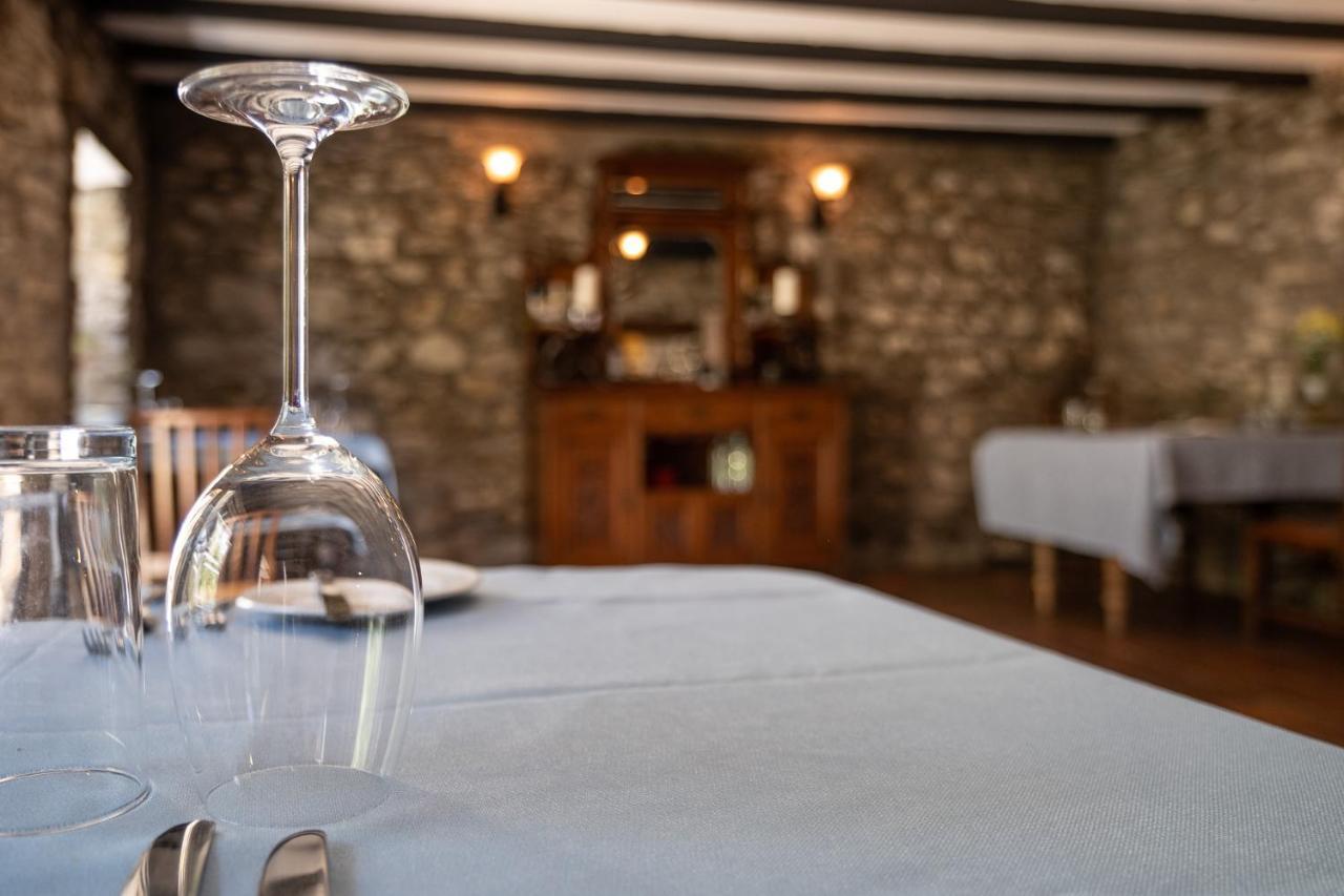Ty Mawr Country Hotel & Restaurant Carmarthen Buitenkant foto